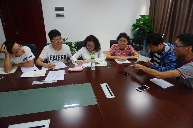 2016级研究生党支部举办“两学一做”知识竞赛 ——学习习近平总书记重要批示精神