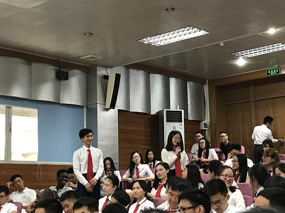 聚也依依，散也依依 ——ok138cn太阳集团2017届毕业欢送会圆满完成