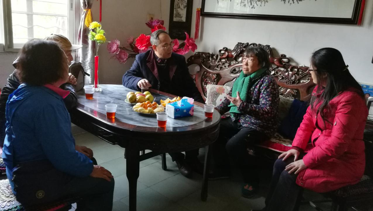 王岳军院长、书记节前慰问部分退休同志